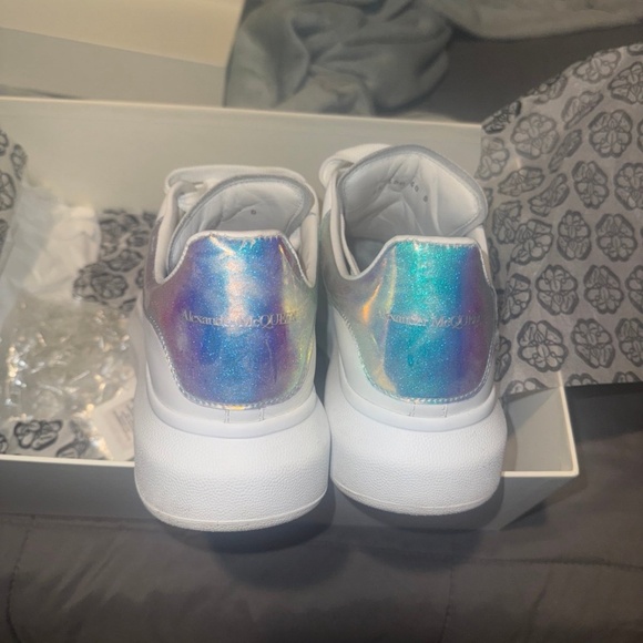 Designer sneakers - Picture 2 of 4